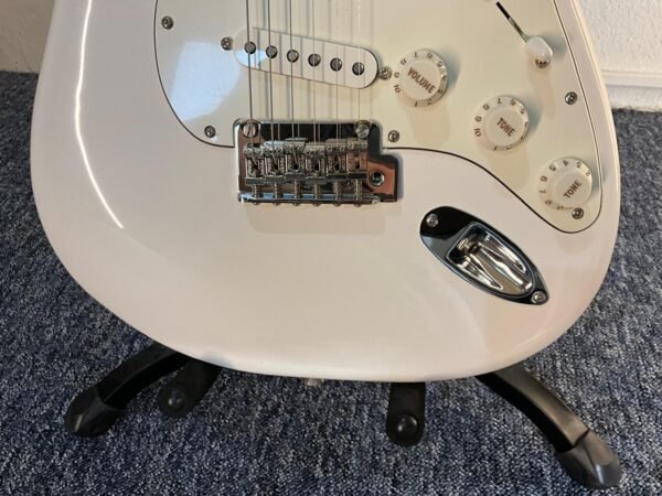 Fender Stratocaster Player Series Polar White - Image 2