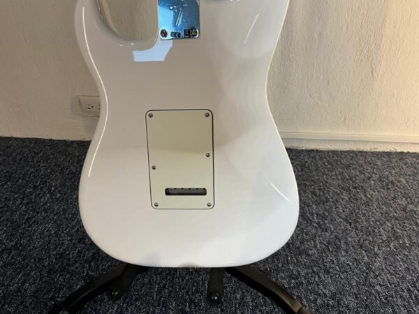 Fender Stratocaster Player Series Polar White - Image 6